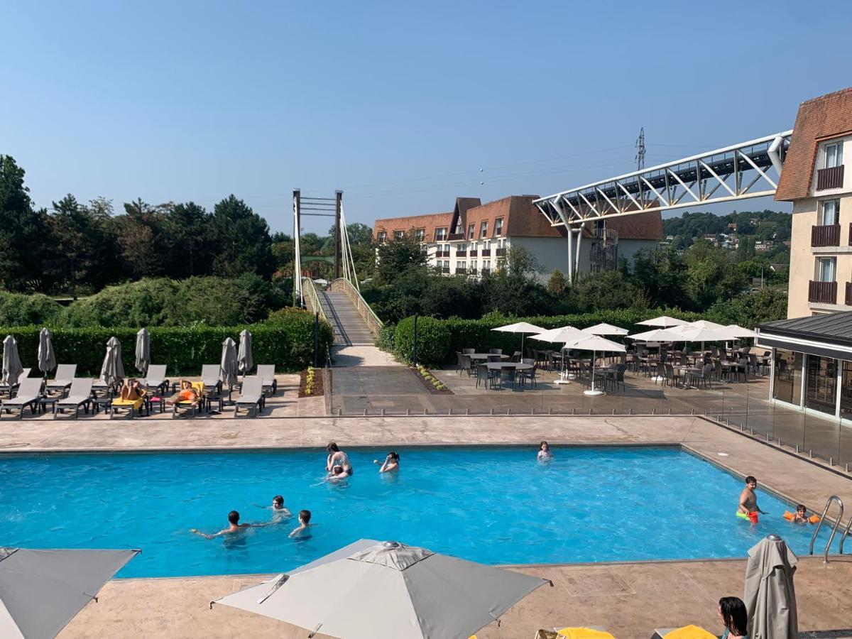 Amiraute Hotel Golf Deauville Touques Εξωτερικό φωτογραφία