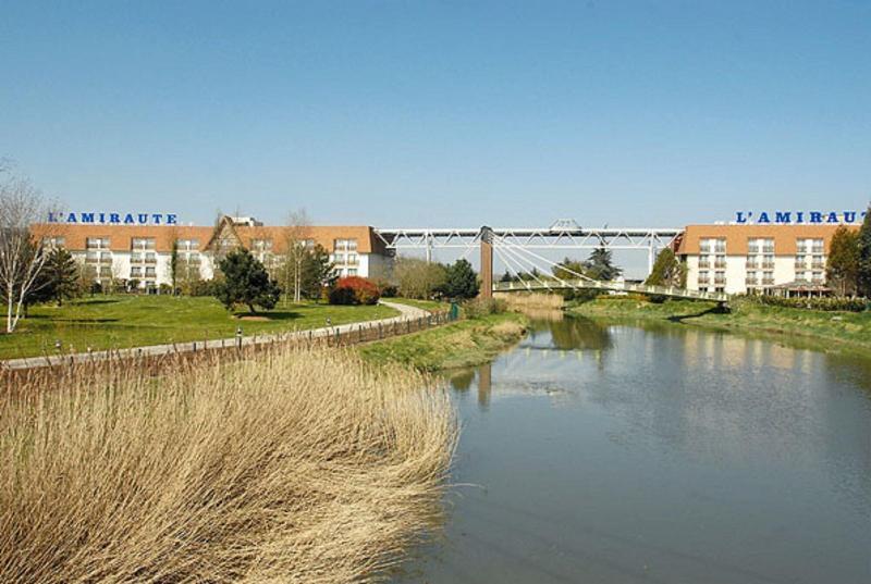 Amiraute Hotel Golf Deauville Touques Εξωτερικό φωτογραφία