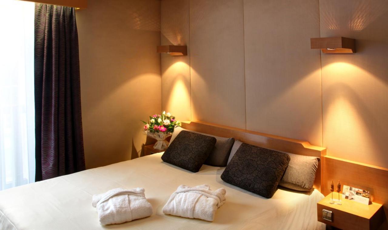 Amiraute Hotel Golf Deauville Touques Εξωτερικό φωτογραφία