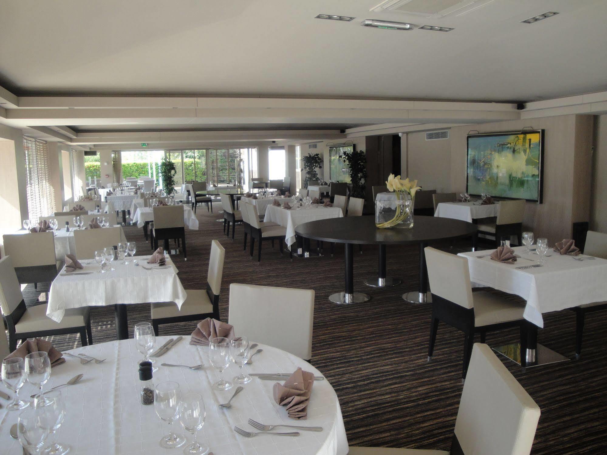 Amiraute Hotel Golf Deauville Touques Εξωτερικό φωτογραφία