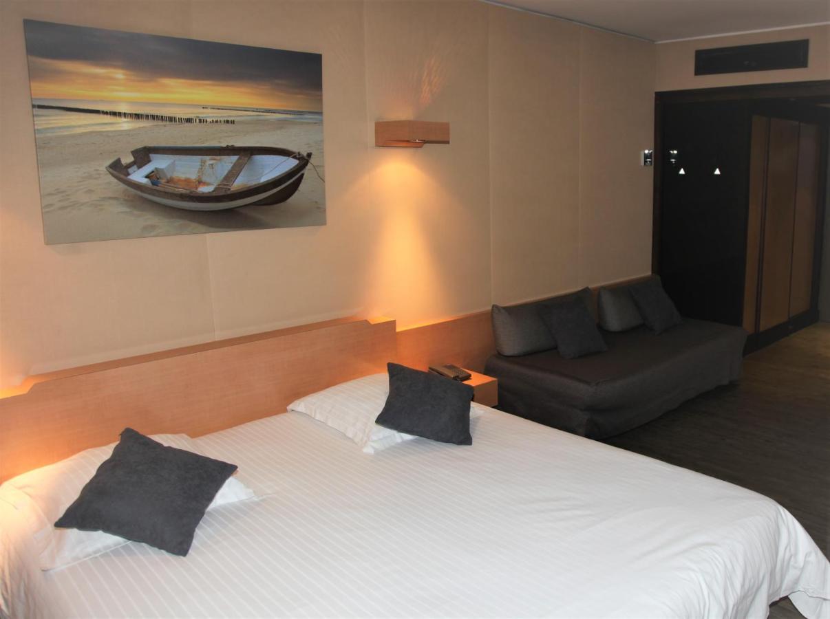 Amiraute Hotel Golf Deauville Touques Εξωτερικό φωτογραφία